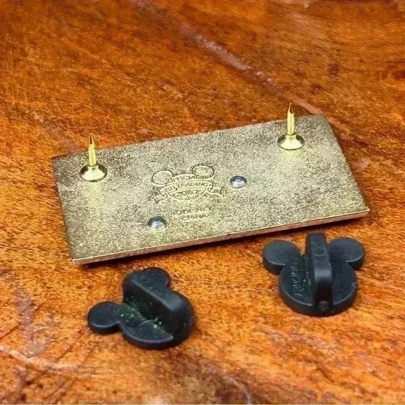 Tinker Bell Disney Trading Pin Just Chillin 2007 - Picture 5 of 5